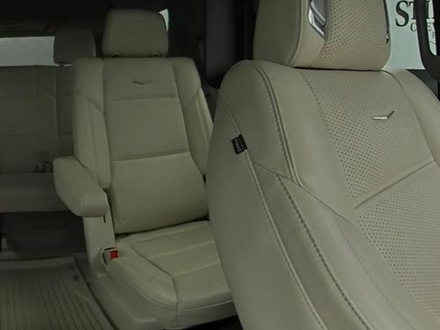 Used 2023 Cadillac Escalade Sport Platinum w/ LPO, ONYX Package AWD/4WD image 15