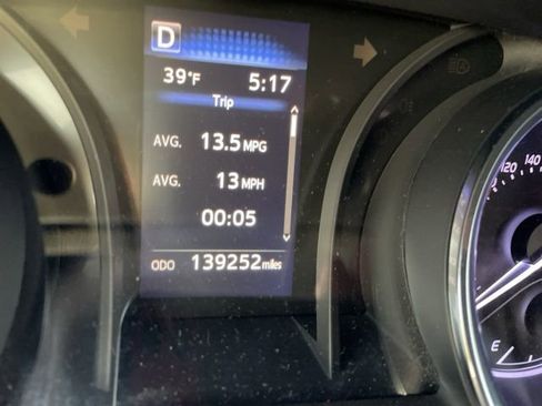 Used 2019 Toyota Camry L image 11