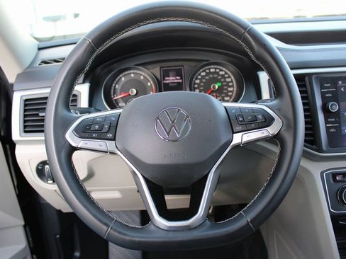 Used 2021 Volkswagen Atlas SE w/ Panoramic Sunroof Package image 11