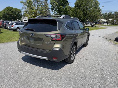 Used 2025 Subaru Outback Touring XT AWD/4WD image 5