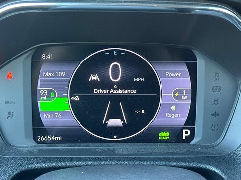 Used 2023 Chevrolet Bolt LT w/ Infotainment Package FWD image 23