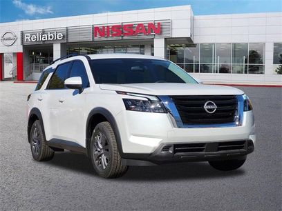 New 2025 Nissan Pathfinder SV