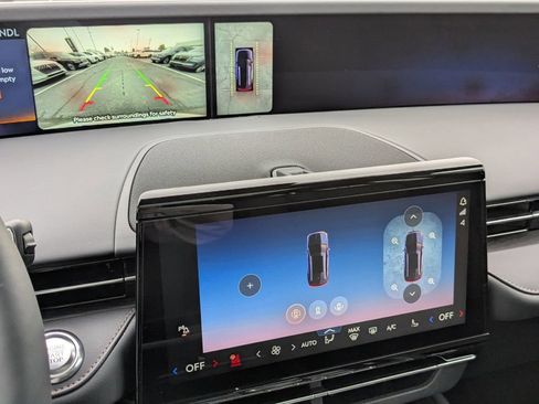 New 2026 Lincoln Nautilus Reserve AWD/4WD image 23