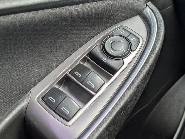 Used 2020 Chevrolet Malibu LT FWD image 30