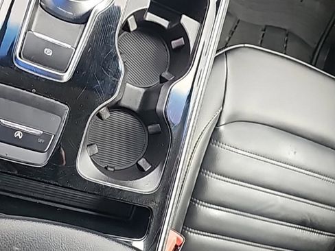 Used 2020 Ford Edge SEL w/ Cold Weather Package image 25