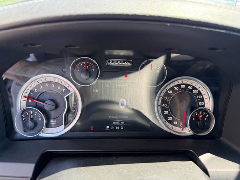 Used 2015 RAM 1500 Laramie w/ Convenience Group AWD/4WD image 24