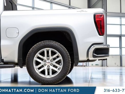 Used 2021 GMC Sierra 1500 SLT w/ SLT Convenience Package AWD/4WD image 34