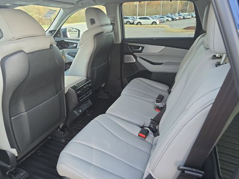 New 2026 Acura MDX w/Technology Package FWD image 15