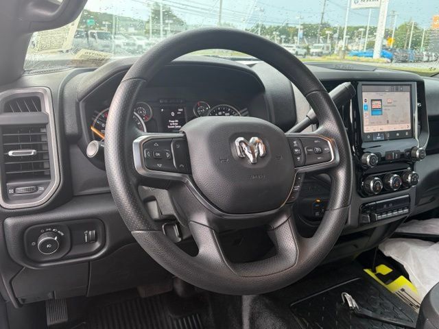 New 2026 RAM 5500 Tradesman w/ Chrome Appearance Group AWD/4WD image 32