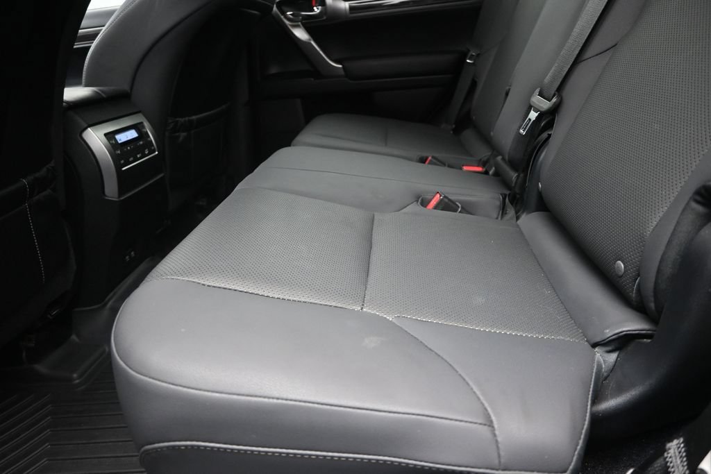 Used 2022 Lexus GX 460 Premium w/ Premium Package AWD/4WD image 16