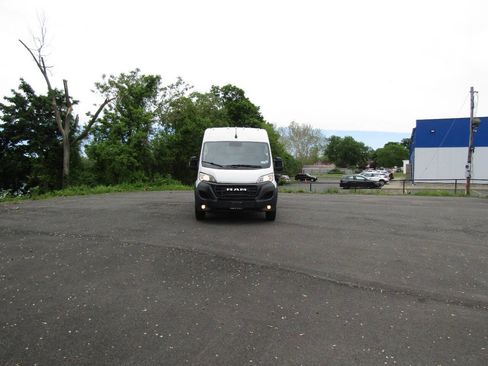 Used 2025 RAM ProMaster 3500 w/ Convenience Group FWD image 9