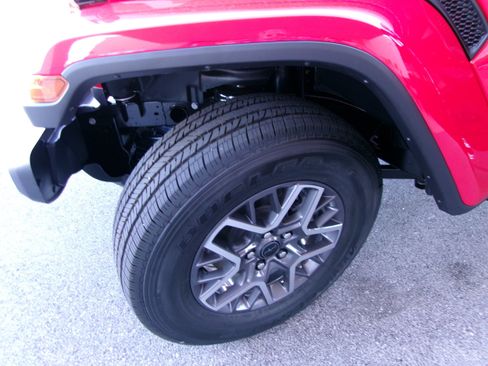 New 2025 Jeep Wrangler Unlimited Sahara image 8