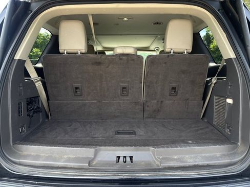 Used 2018 Ford Expedition Limited RWD image 10