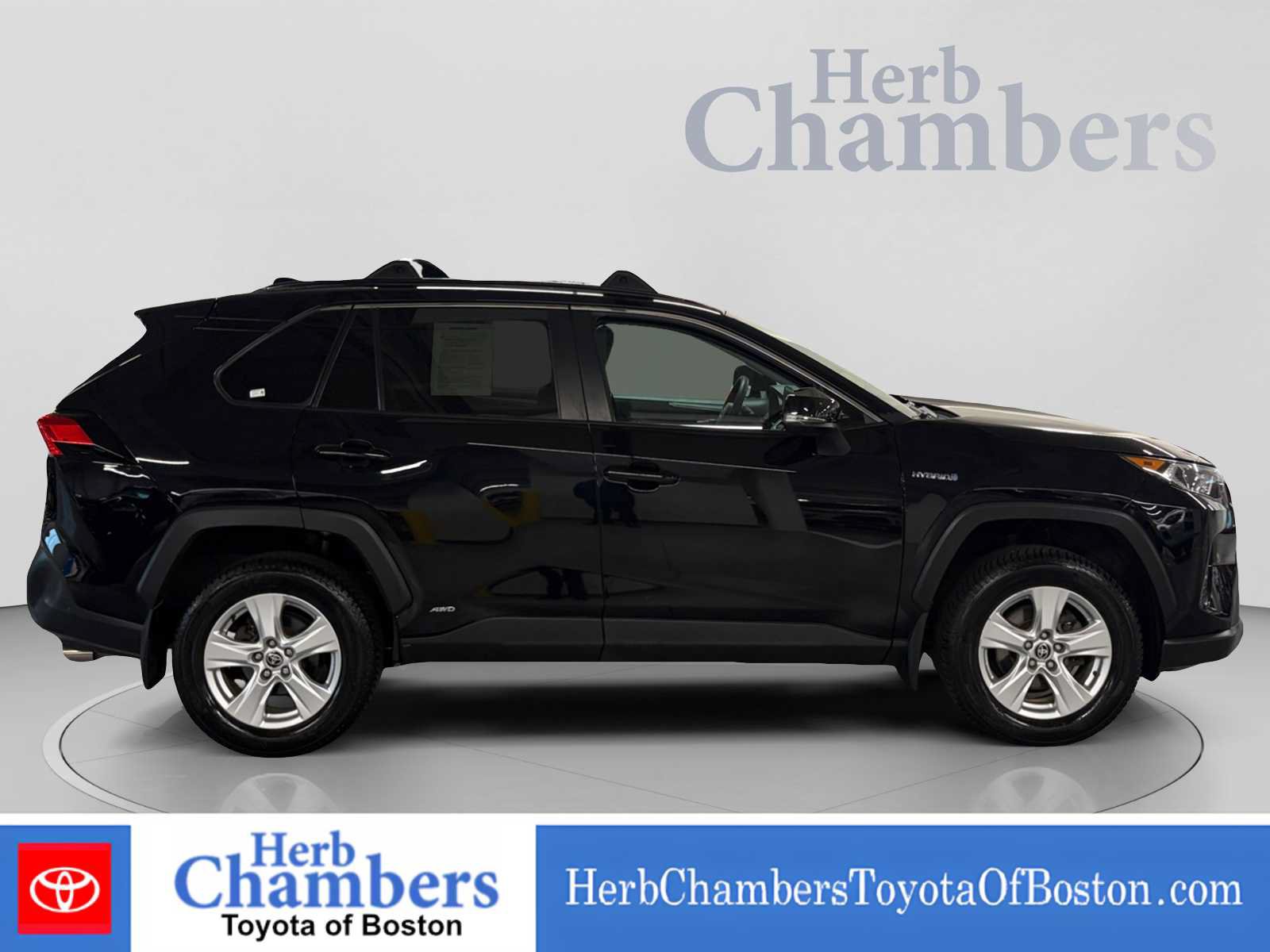 Used 2021 Toyota RAV4 XLE w/ Convenience Package AWD/4WD image 12