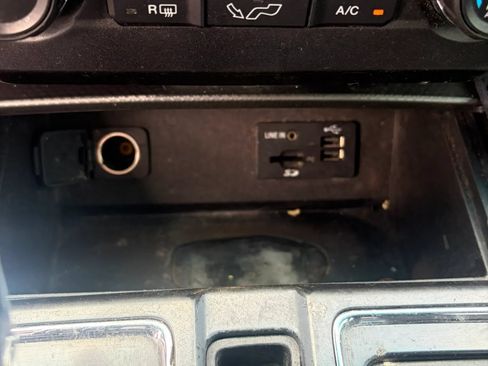 Used 2015 Ford F150 XLT w/ Equipment Group 302A Luxury AWD/4WD image 30