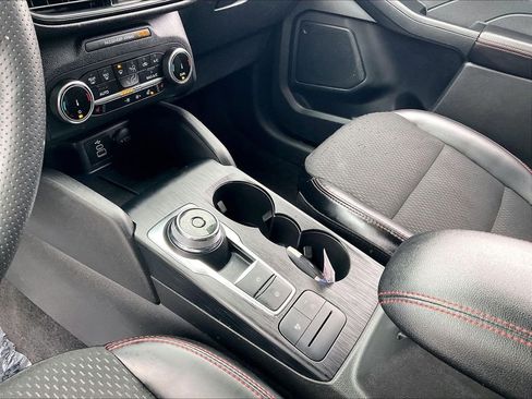 Used 2025 Ford Escape ST-Line Select AWD/4WD image 19