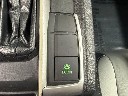 Used 2018 Honda Civic LX image 31