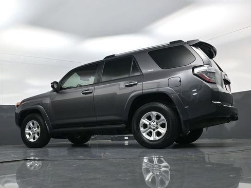 Used 2019 Toyota 4Runner SR5 Premium RWD image 22