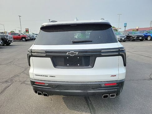 Used 2024 Chevrolet Traverse RS w/ LPO, Floor Liner Package image 4