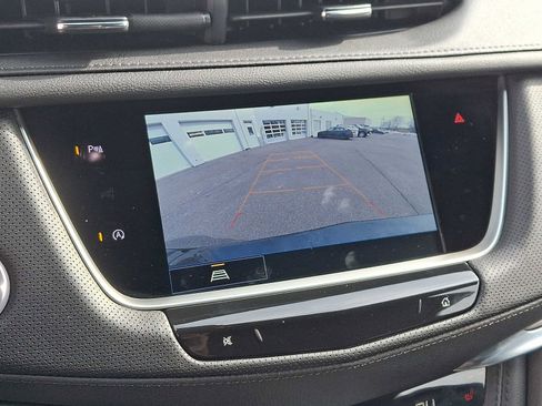 Used 2025 Cadillac XT5 Luxury image 18