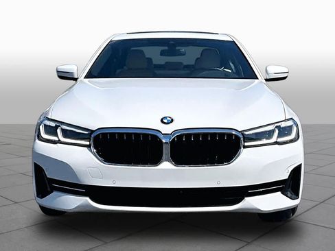 Used 2023 BMW 530i w/ Premium Package RWD image 4