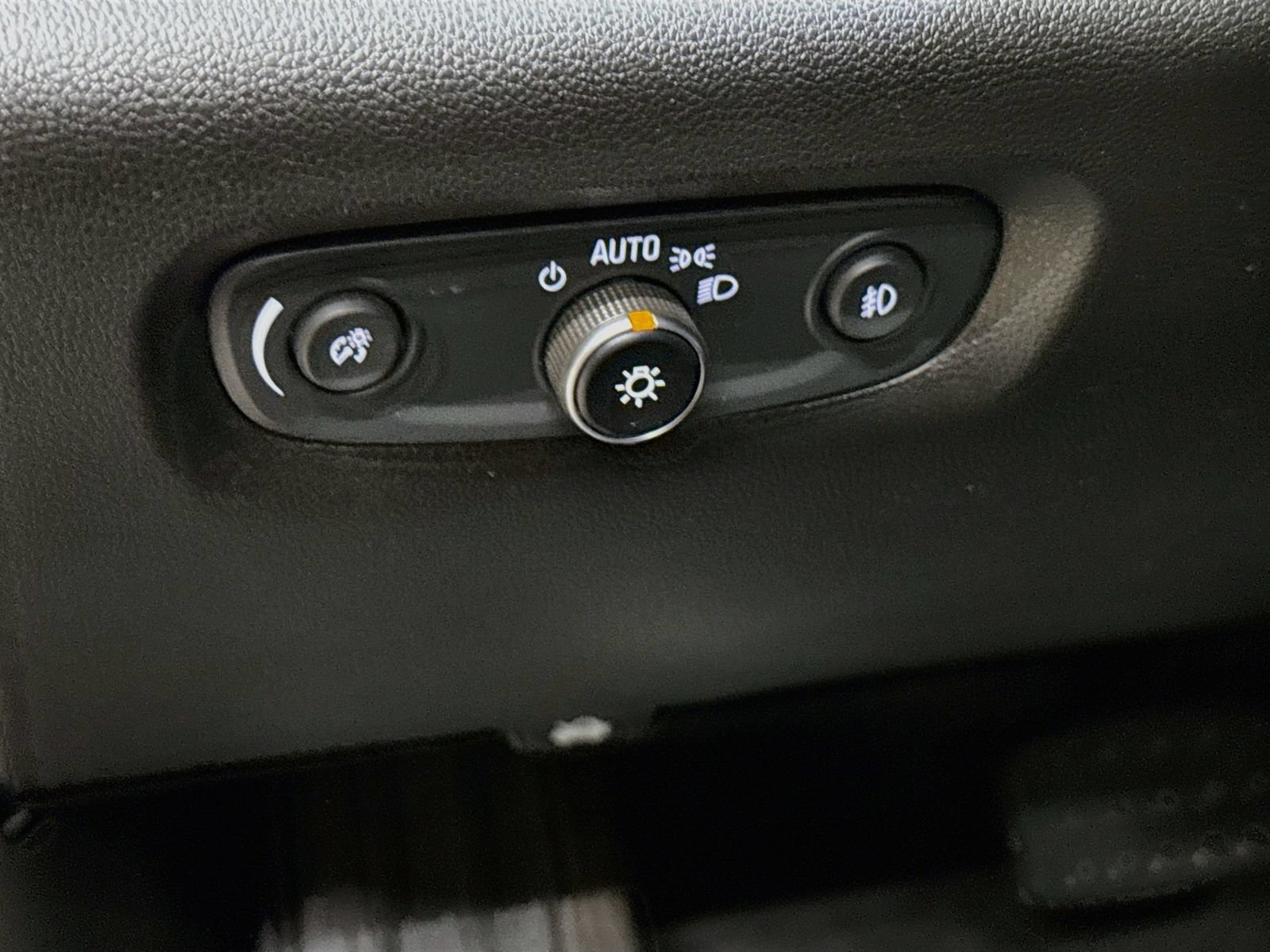 Used 2020 Chevrolet Traverse RS AWD/4WD image 13