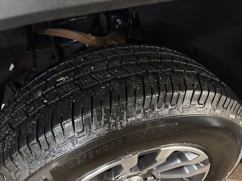 Used 2020 GMC Sierra 1500 AT4 w/ AT4 Premium Package image 12