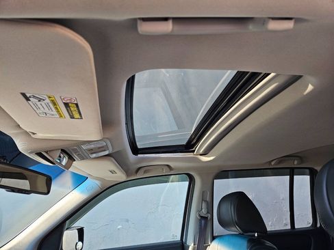 Used 2010 Honda Pilot EX-L image 9
