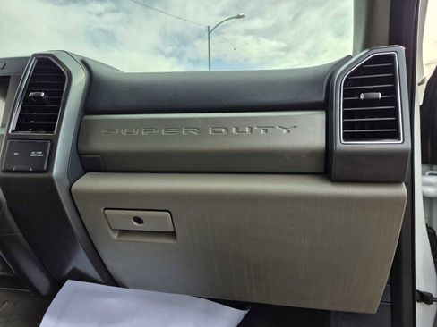 Used 2022 Ford F350 XLT w/ XLT Value Package image 26
