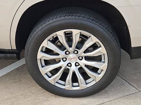 Certified 2023 GMC Yukon Denali AWD/4WD image 33