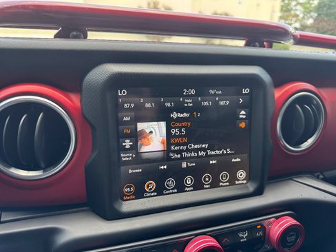 Used 2020 Jeep Wrangler Unlimited Rubicon AWD/4WD image 32