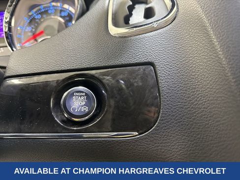Used 2014 Chrysler Town & Country Touring-L w/ Driver Convenience Group image 23
