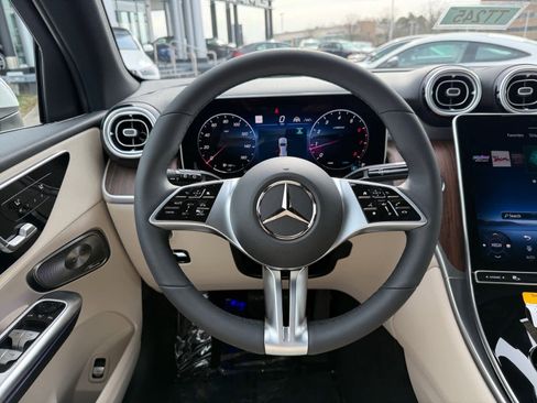 New 2026 Mercedes-Benz GLC 300 GLC 300 image 14