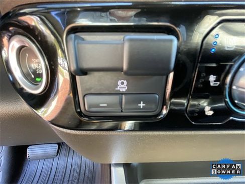 Used 2024 GMC Sierra 2500 SLT w/ SLT Premium Package image 22