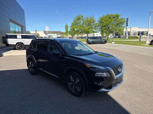 Used 2023 Nissan Rogue Platinum w/ Platinum Premium Package AWD/4WD image 6