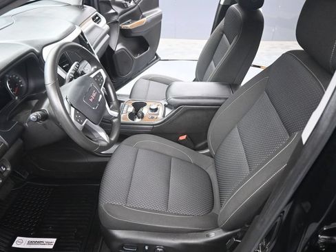 Used 2023 GMC Acadia SLE w/ Driver Convenience Package AWD/4WD image 9