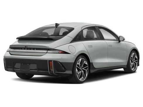 Used 2023 Hyundai Ioniq 6 SEL AWD/4WD image 2