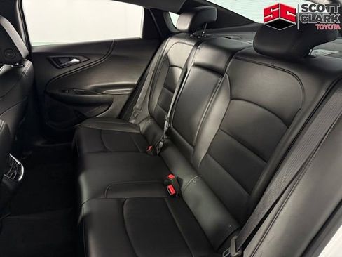 Used 2016 Chevrolet Malibu LT w/ Leather Package FWD image 16