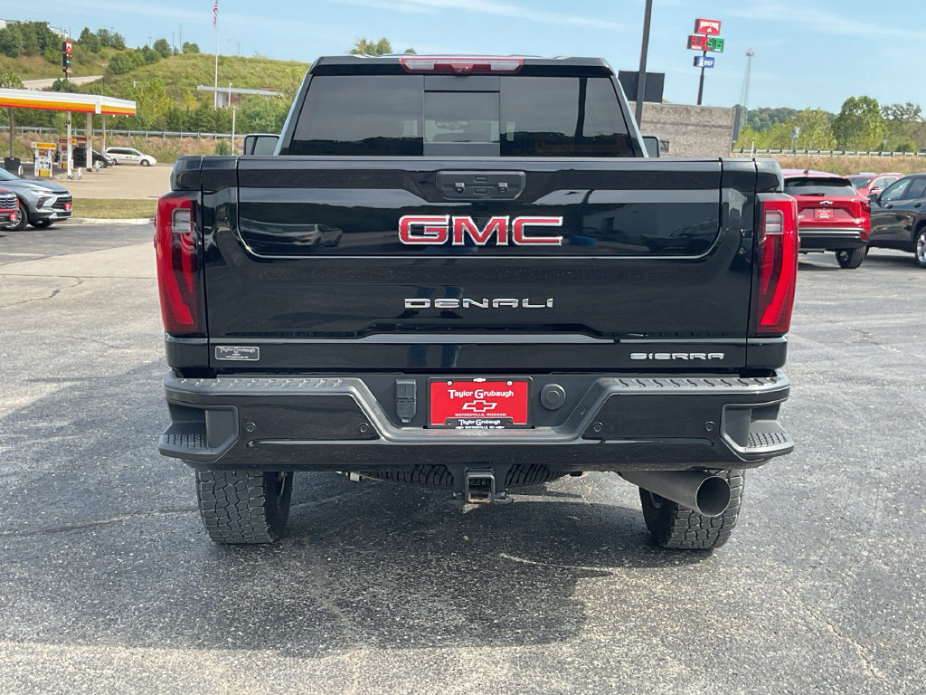 Used 2025 GMC Sierra 2500 Denali w/ Denali Reserve Package AWD/4WD image 7