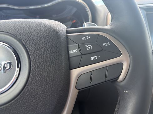 Used 2016 Jeep Grand Cherokee Limited 75th Anniversary AWD/4WD image 29