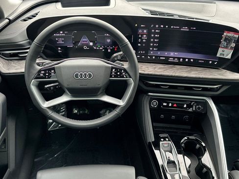 New 2025 Audi Q5 Premium Plus image 13