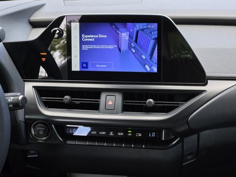 New 2026 Lexus UX 300h FWD image 8