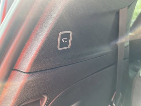 New 2025 Chrysler Pacifica Select image 18