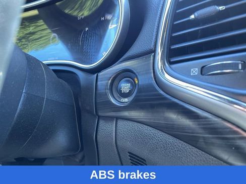 Used 2021 Jeep Grand Cherokee Laredo image 17