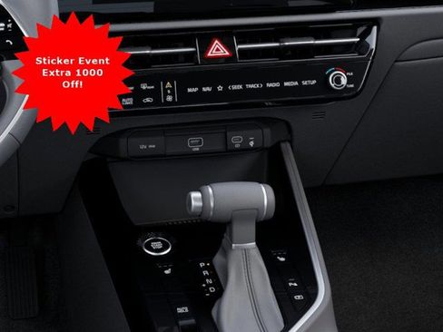 New 2025 Kia Niro EX image 26