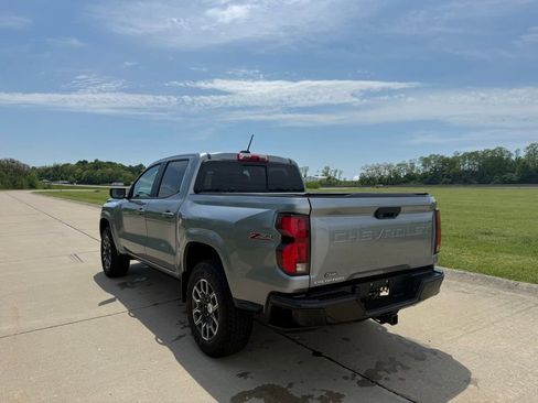 Used 2024 Chevrolet Colorado Z71 w/ Z71 Convenience Package 2 AWD/4WD image 6