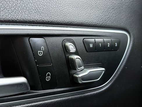 Used 2019 Mercedes-Benz CLA 250 image 23