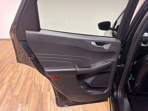 Used 2023 Ford Escape Platinum AWD/4WD image 53