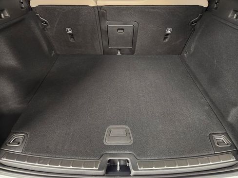 New 2026 Volvo XC60 B5 Plus w/ Protection Package Premier AWD/4WD image 34