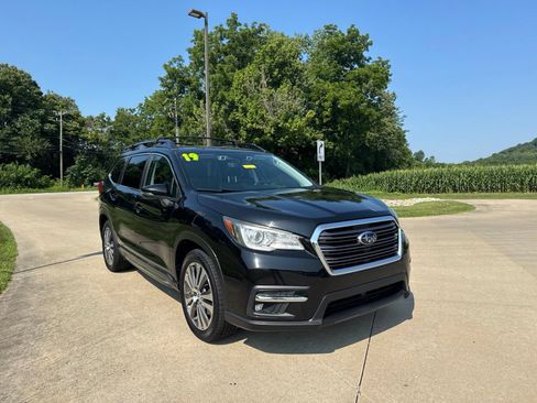 Used 2019 Subaru Ascent Limited AWD/4WD image 3
